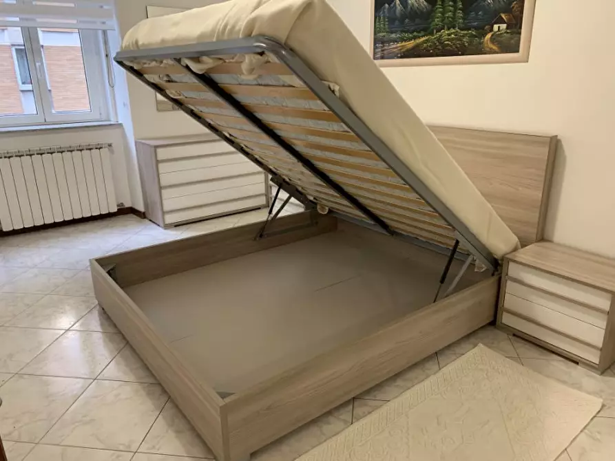 Immagine 12 di Appartamento in affitto  in Via Vergerio 12 a Trieste