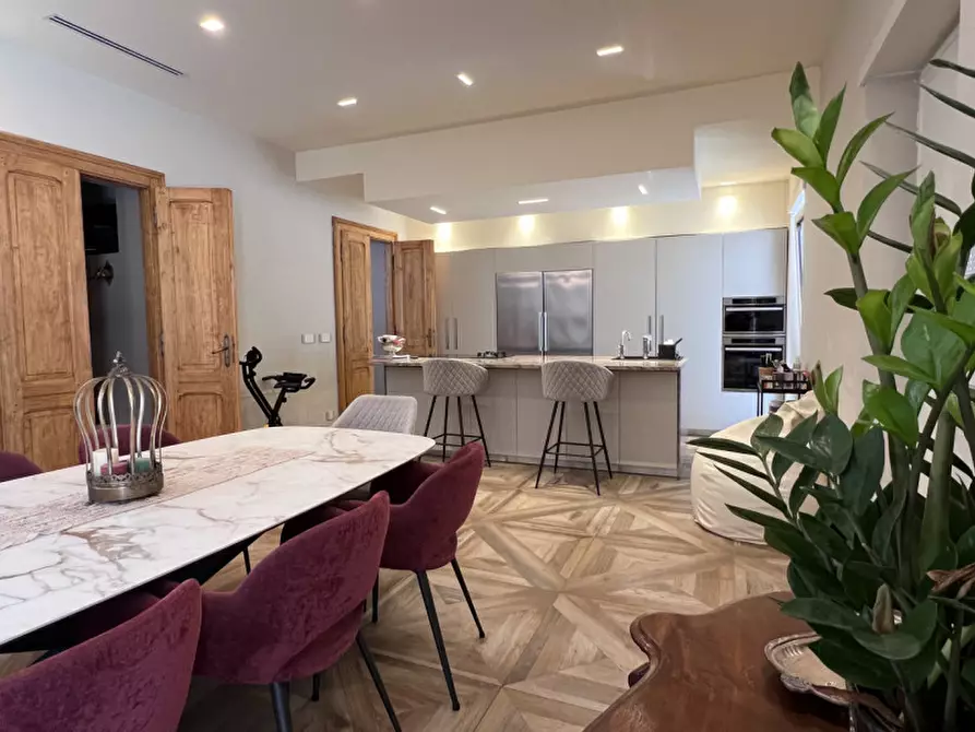 Immagine 4 di Villa in vendita  a Rivoli