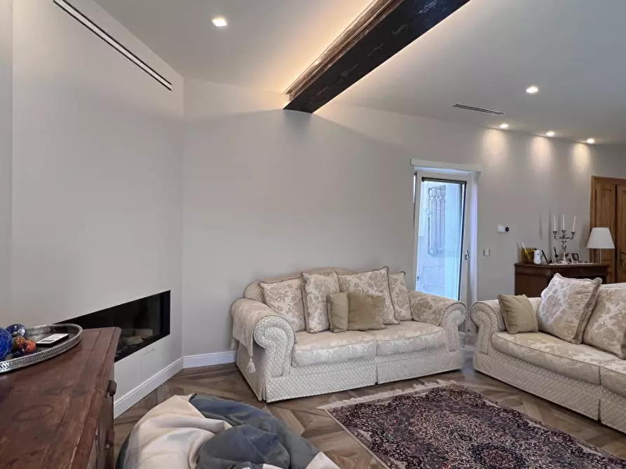 Immagine 23 di Villa in vendita  a Rivoli