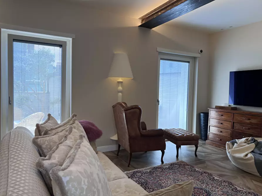 Immagine 26 di Villa in vendita  a Rivoli