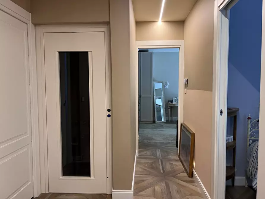 Immagine 43 di Villa in vendita  a Rivoli