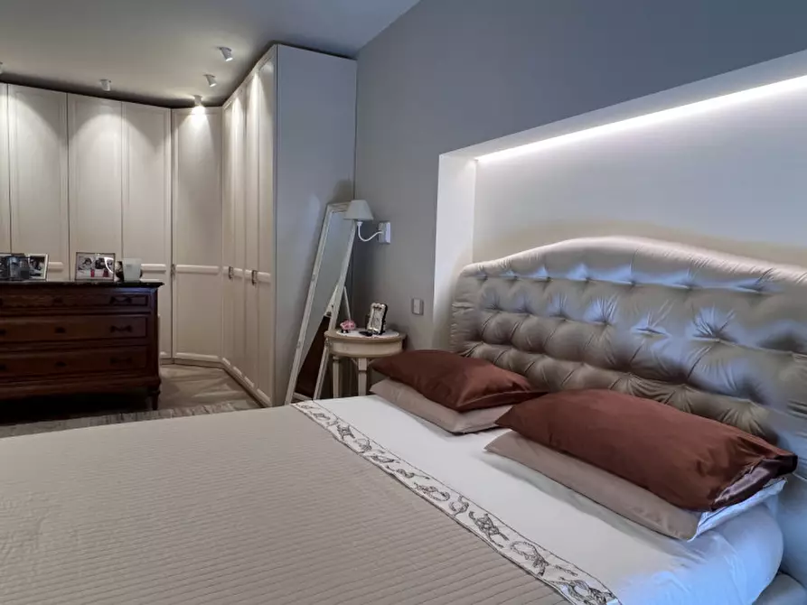 Immagine 52 di Villa in vendita  a Rivoli