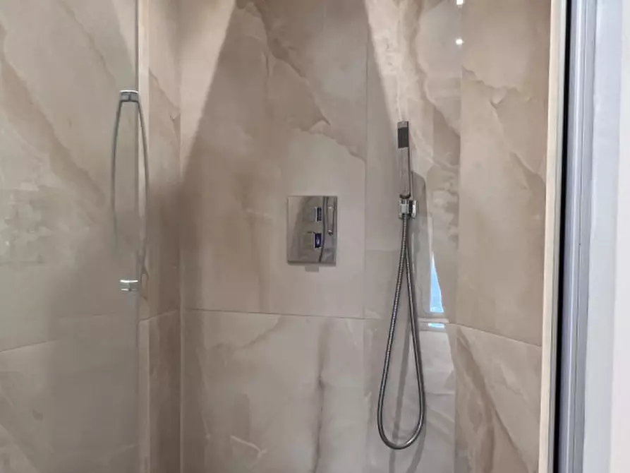 Immagine 66 di Villa in vendita  a Rivoli
