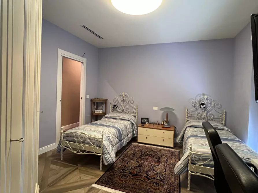 Immagine 83 di Villa in vendita  a Rivoli