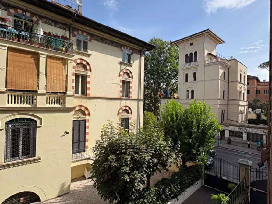 Immagine 3 di Appartamento in vendita  in Via Marcantonio Colonna a Roma