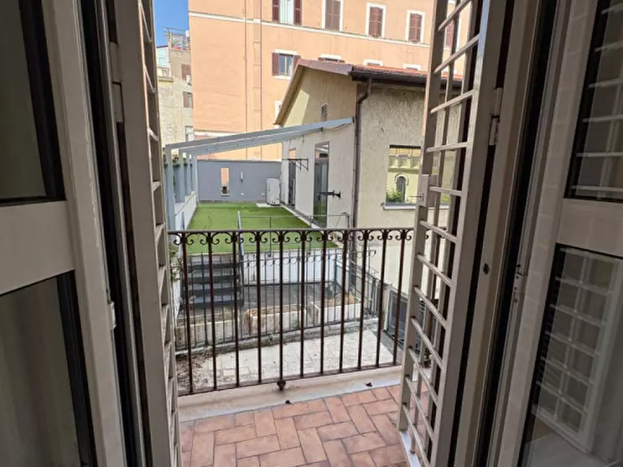 Immagine 13 di Appartamento in vendita  in Via Marcantonio Colonna a Roma