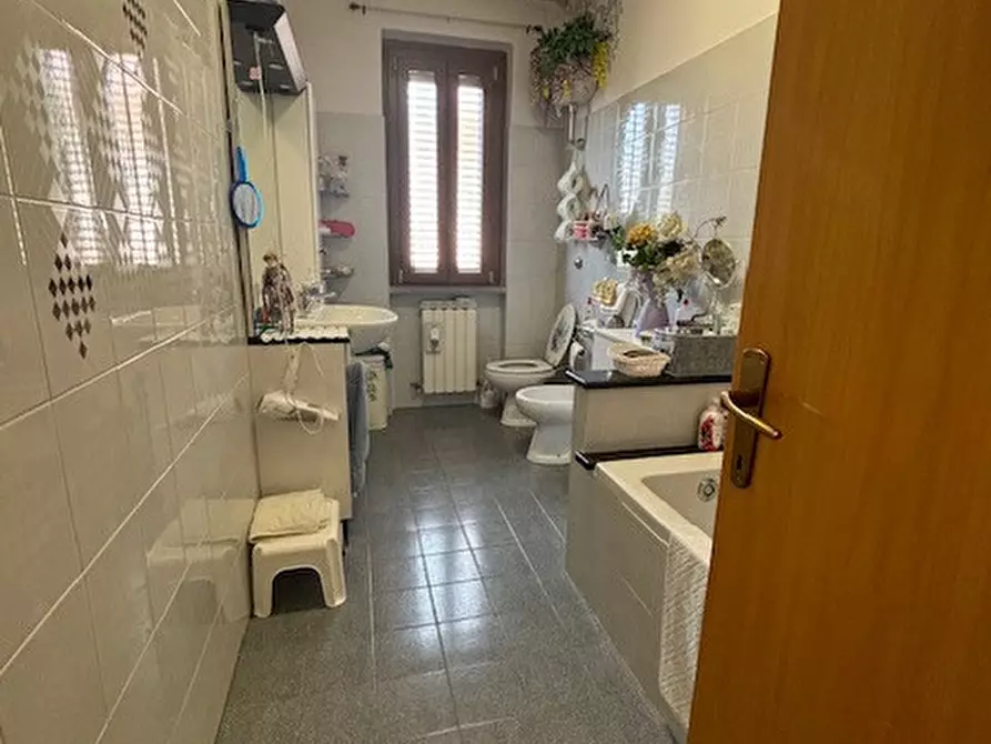 Immagine 23 di Casa indipendente in vendita  in via fratelli cervi a Loro Ciuffenna