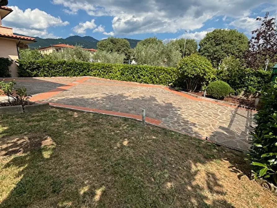 Immagine 30 di Casa indipendente in vendita  in via fratelli cervi a Loro Ciuffenna