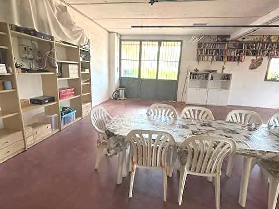 Immagine 38 di Casa indipendente in vendita  in via fratelli cervi a Loro Ciuffenna
