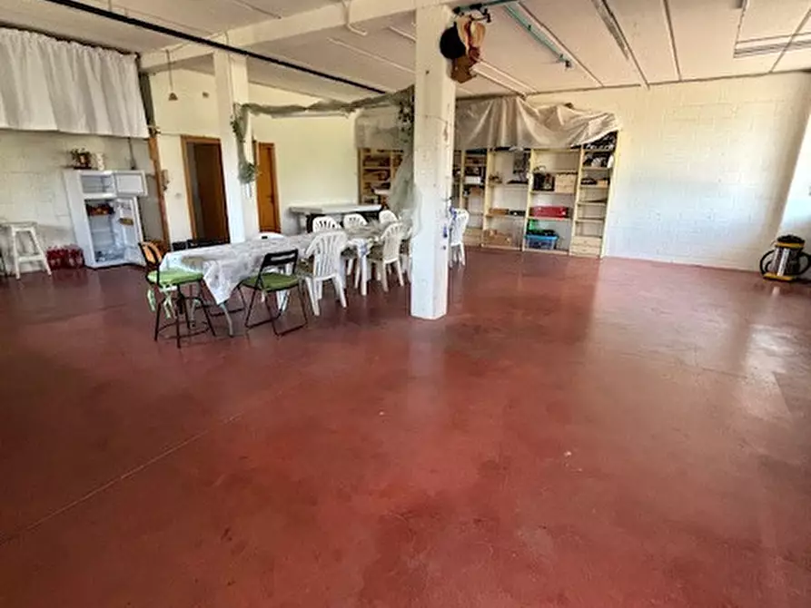 Immagine 40 di Casa indipendente in vendita  in via fratelli cervi a Loro Ciuffenna