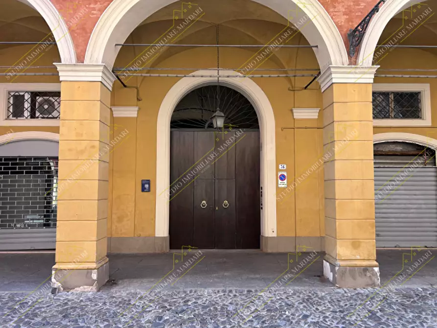 Immagine 1 di Ufficio in affitto  in via canalino 36 a Modena