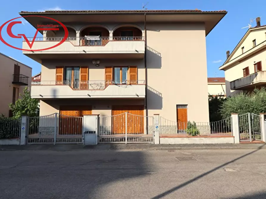 Immagine 1 di Villa in vendita  in Via Gustavo Borsari a Montevarchi