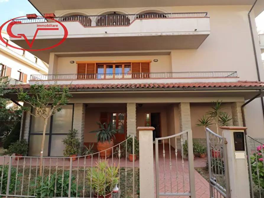 Immagine 4 di Villa in vendita  in Via Gustavo Borsari a Montevarchi