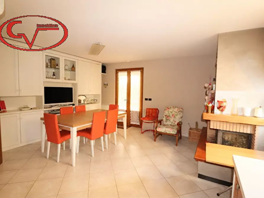 Immagine 12 di Villa in vendita  in Via Gustavo Borsari a Montevarchi
