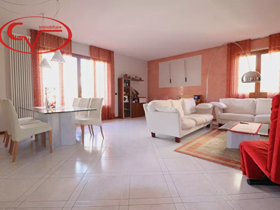 Immagine 31 di Villa in vendita  in Via Gustavo Borsari a Montevarchi