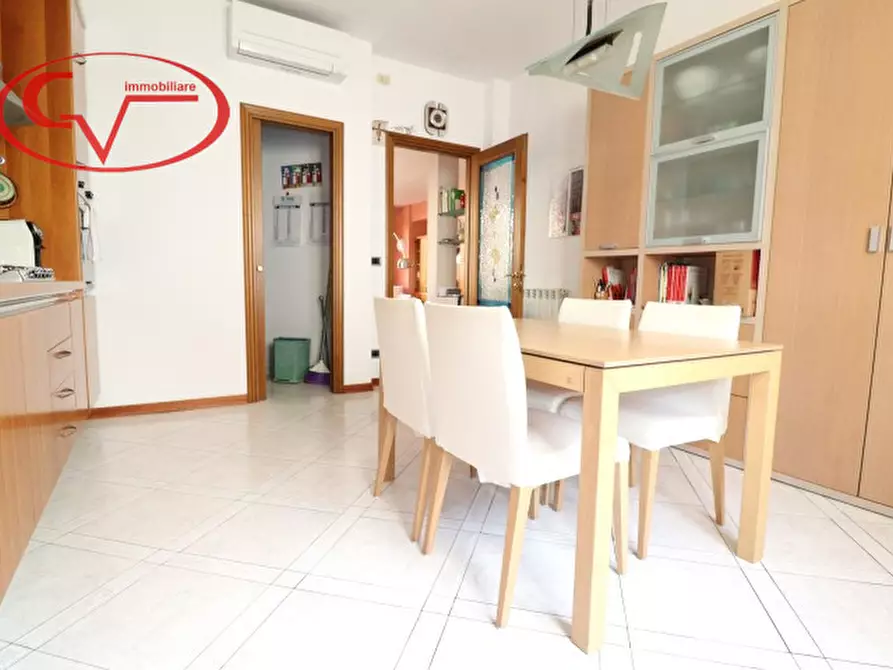 Immagine 37 di Villa in vendita  in Via Gustavo Borsari a Montevarchi