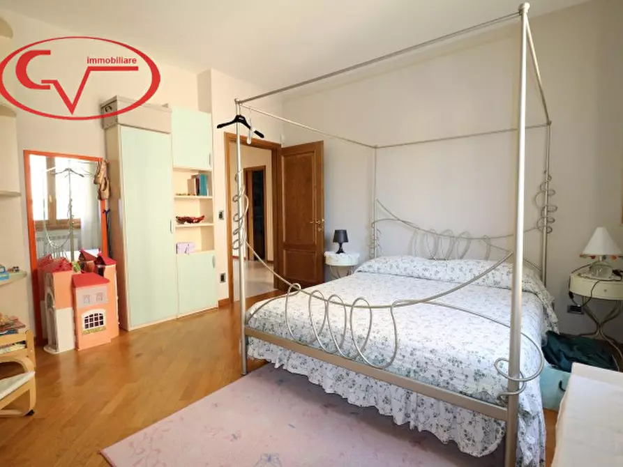 Immagine 40 di Villa in vendita  in Via Gustavo Borsari a Montevarchi