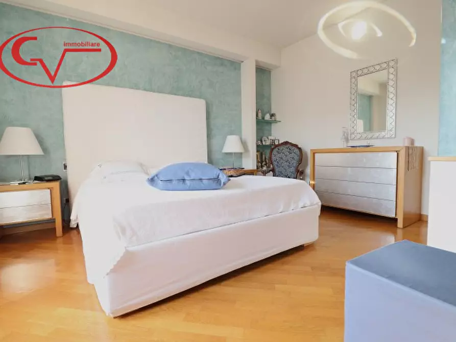 Immagine 43 di Villa in vendita  in Via Gustavo Borsari a Montevarchi