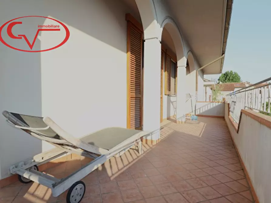 Immagine 55 di Villa in vendita  in Via Gustavo Borsari a Montevarchi
