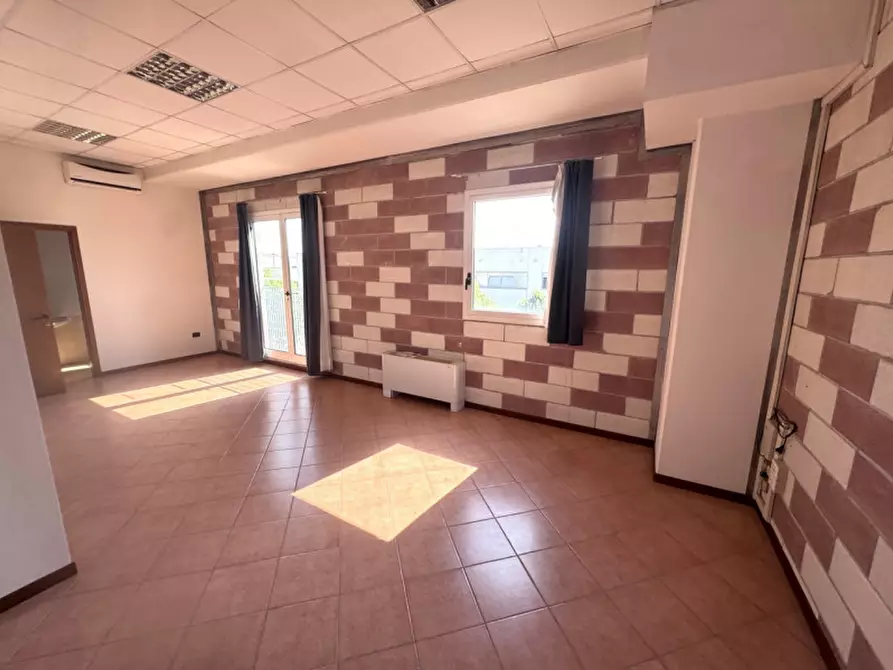 Immagine 1 di Ufficio in vendita  in Via Levico a Mestrino
