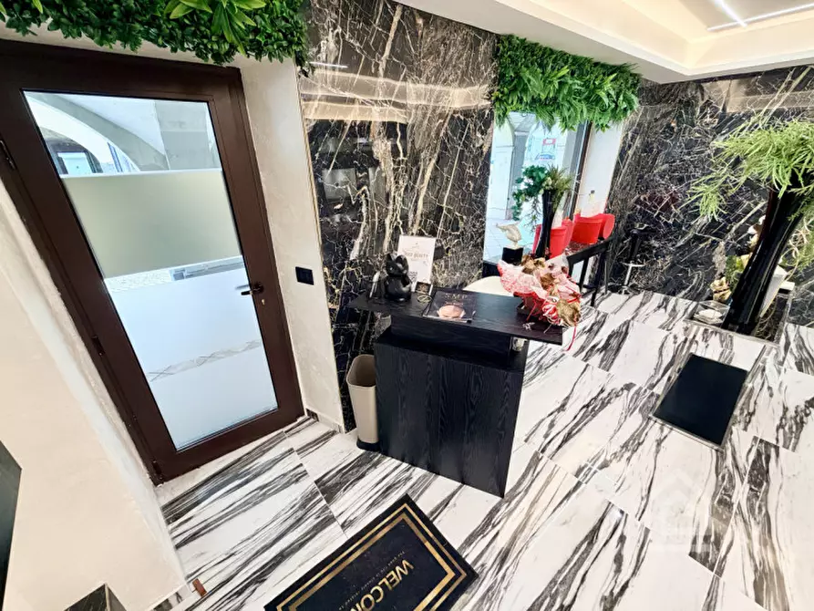 Immagine 19 di Negozio in vendita  in Corso Delio Verna 41 a Verolengo