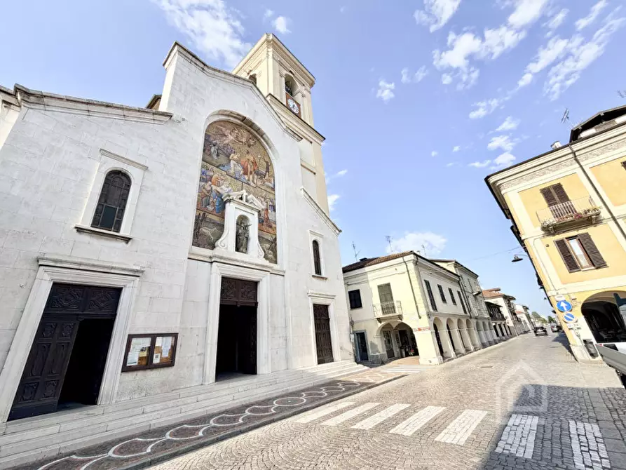 Immagine 21 di Negozio in vendita  in Corso Delio Verna 41 a Verolengo