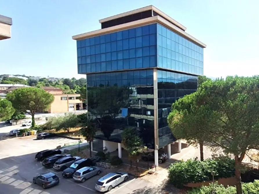 Immagine 1 di Hotel in vendita  in Via Giuseppe di Vittorio, 13, 60044 Fabriano AN, Italia a Fabriano