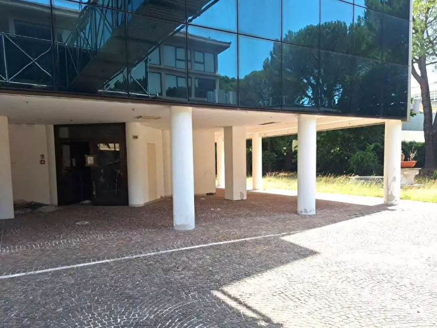Immagine 7 di Hotel in vendita  in Via Giuseppe di Vittorio, 13, 60044 Fabriano AN, Italia a Fabriano