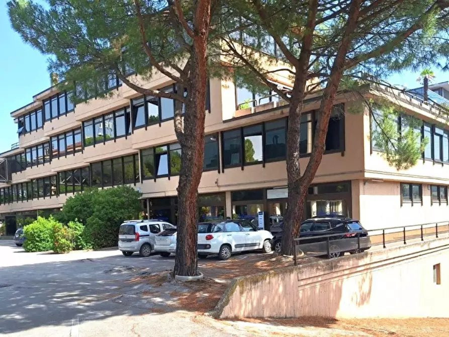Immagine 3 di Hotel in vendita  in Via Giuseppe di Vittorio, 5, 60044 Fabriano AN, Italia a Fabriano