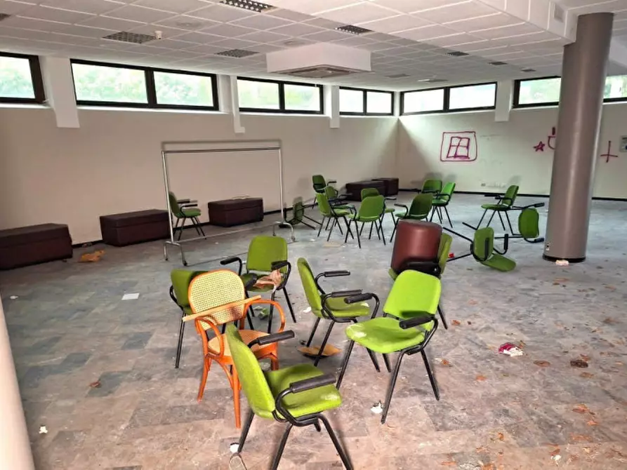 Immagine 12 di Hotel in vendita  in Via Giuseppe di Vittorio, 13, 60044 Fabriano AN, Italia a Fabriano