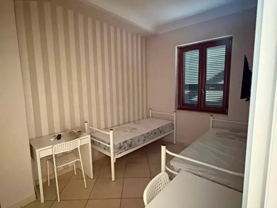Immagine 9 di Camera in affitto  in vico tutti i santi 27 a Napoli