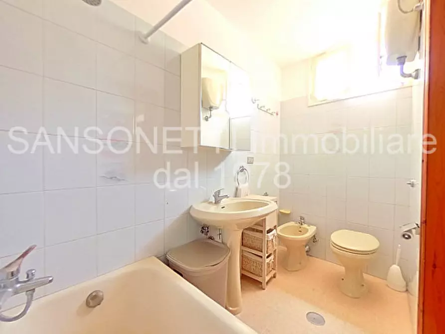 Immagine 27 di Villetta a schiera in vendita  in Via Morelli a Fasano