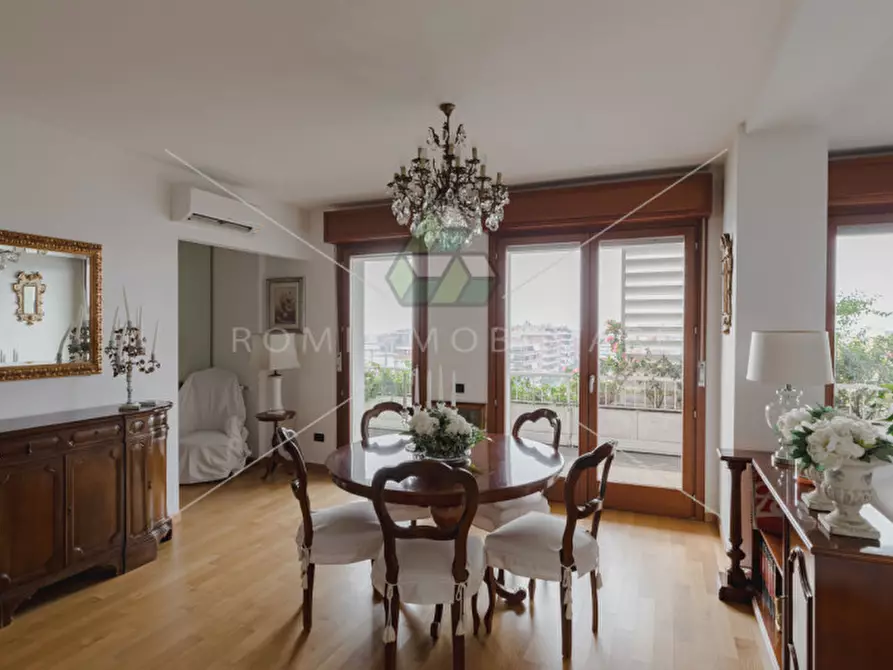 Immagine 5 di Appartamento in vendita  in Via Giovanni Lampariello a Roma