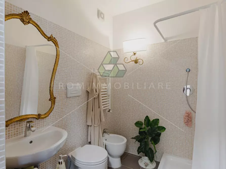 Immagine 15 di Appartamento in vendita  in Via Giovanni Lampariello a Roma