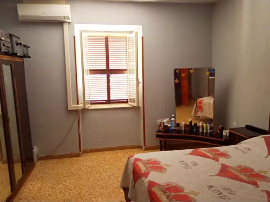 Immagine 7 di Appartamento in vendita  in Piazza Madonna del Divino Amore a Palombara Sabina