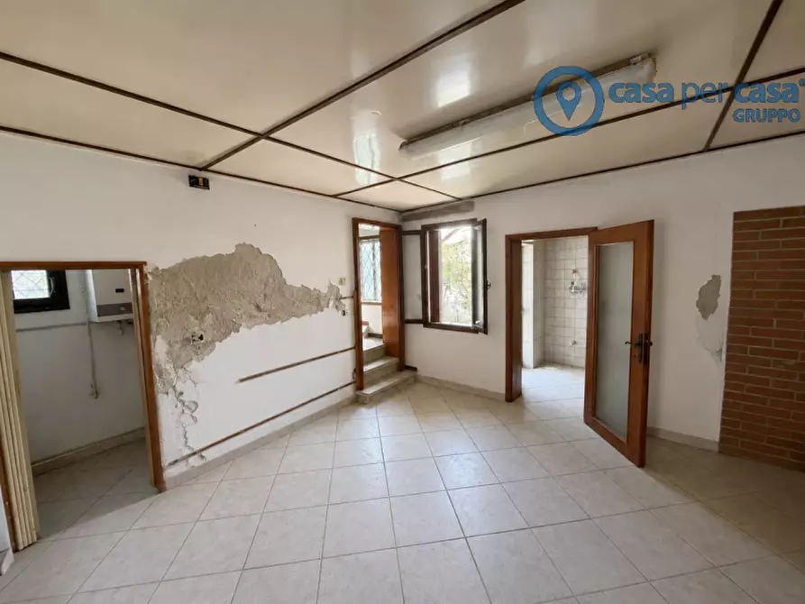 Immagine 2 di Casa indipendente in vendita  a Rovigo