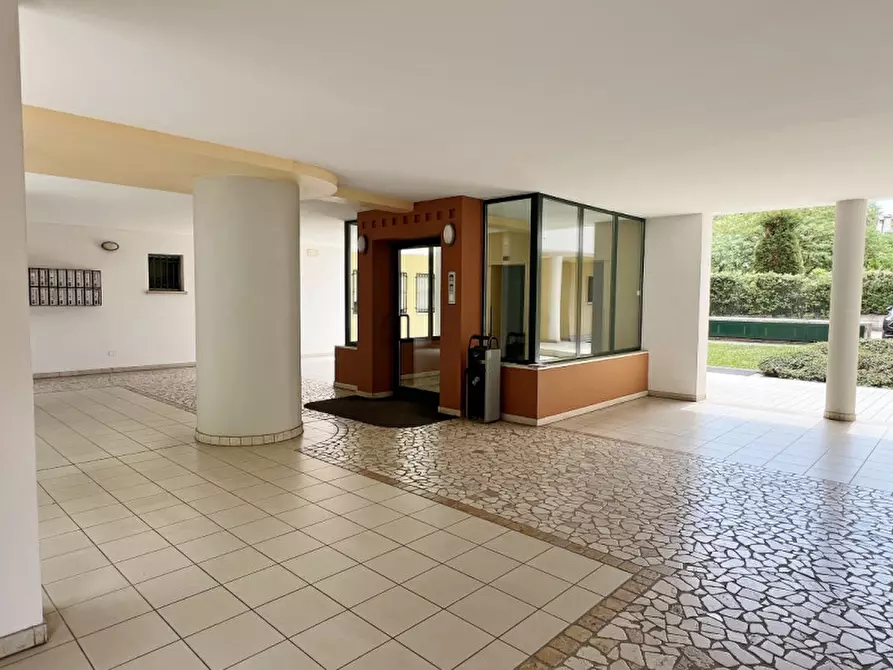 Immagine 16 di Appartamento in vendita  in Via Monte asolone a Vicenza