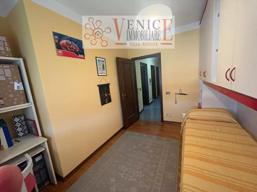 Immagine 13 di Casa trifamiliare in vendita  a Mirano