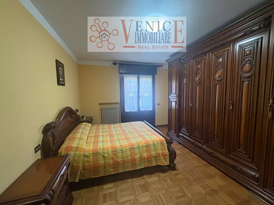 Immagine 16 di Casa trifamiliare in vendita  a Mirano