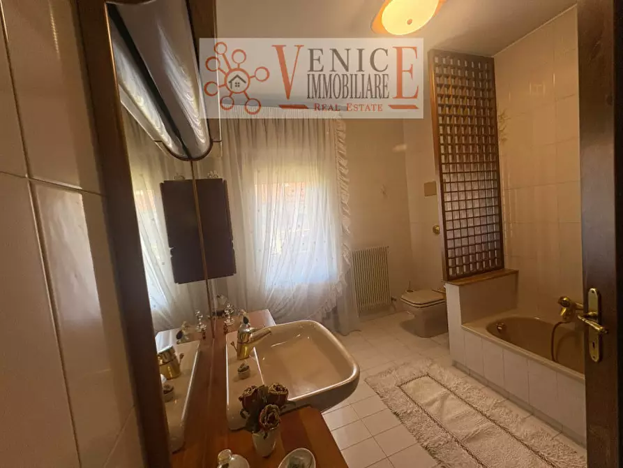 Immagine 23 di Casa trifamiliare in vendita  a Mirano