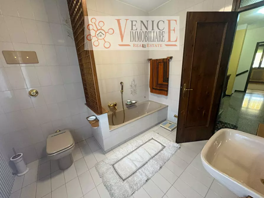 Immagine 24 di Casa trifamiliare in vendita  a Mirano