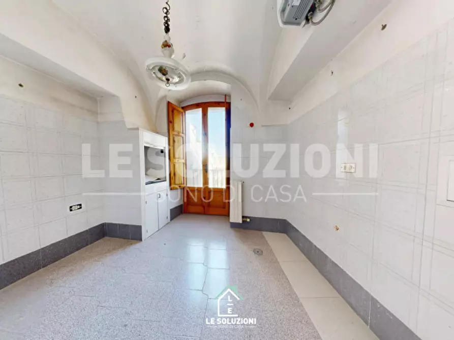 Immagine 4 di Appartamento in vendita  in Via Santa Maria 110 a Putignano