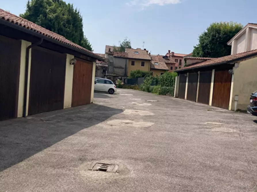 Immagine 10 di Appartamento in affitto  a Schio