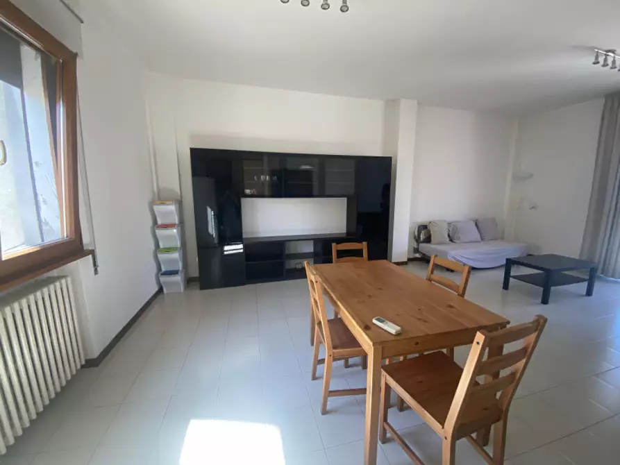 Immagine 1 di Appartamento in vendita  in Riviera dei Ponti Romani a Padova