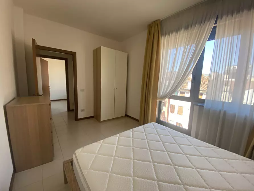 Immagine 8 di Appartamento in vendita  in Riviera dei Ponti Romani a Padova