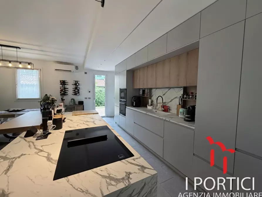 Immagine 6 di Casa bifamiliare in vendita  in Via Antonio Pacinotti a Zero Branco