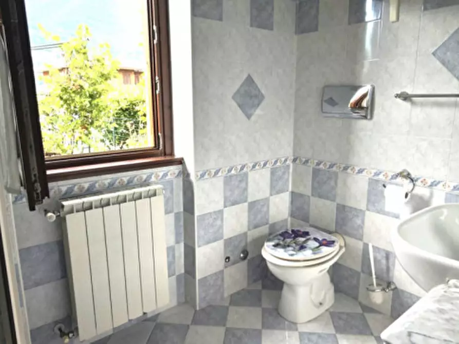 Immagine 9 di Casa bifamiliare in vendita  in Via Tironega a Endine Gaiano