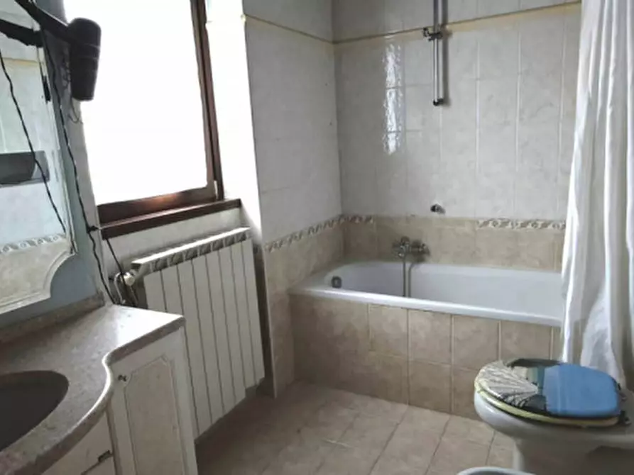 Immagine 10 di Casa bifamiliare in vendita  in Via Tironega a Endine Gaiano