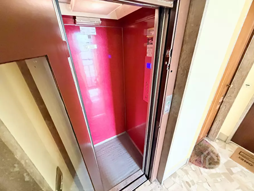 Immagine 44 di Appartamento in vendita  in Vicolo San Pietro 10 a Chivasso