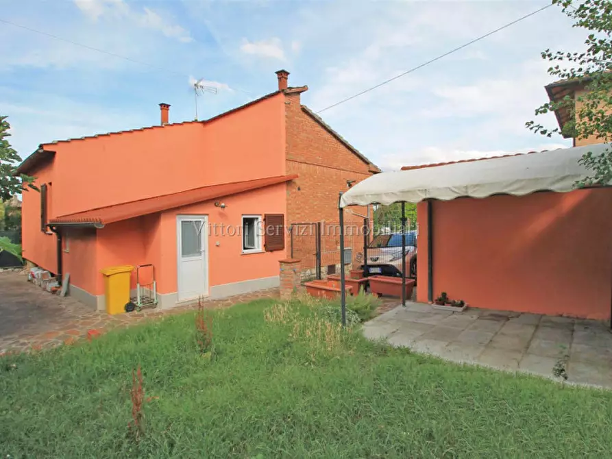 Immagine 1 di Casa indipendente in vendita  in Via Firenze a Torrita Di Siena